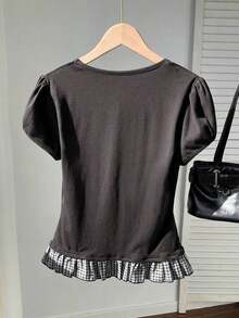 Blusa de verano elegante con volantes en el bajo, estampado de flores diminutas y parches - Gris Oscuro - Ver 2