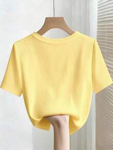 Camiseta de manga corta con cuello redondo ajustado, con cuentas y acanalada, elegante para mujeres - Amarillo - Ver 2