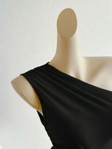 Blusa corta de un hombro con pliegues color albaricoque, minimalista, casual, elegante y versátil para uso diario de mujer, primavera/verano - Negro - Ver 6