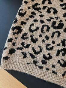 1 pieza Chaleco de punto de mujer minimalista de unicolor con botón de metal suave, parte superior casual versátil, suéter de moda de cuello redondo - Marrón - Ver 7
