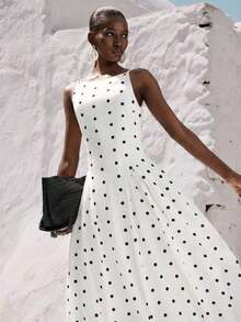 Tela con estampado de lunares, vestido maxi con falda acampanada de diseño elegante, sin mangas, vestido de tirantes finos con base blanca y lunares negros, escote cuadrado, tirantes delgados, corpiño ajustado, falda fluida y relajada, de longitud media, tela de gasa ligera, estilo retro de lunares, ropa casual de verano, adecuado para salidas diarias o vacaciones, estilizador y alargador, vibra elegante minimalista, material cómodo, ideal para vacaciones y salidas - Blanco y Negro - Ver 4