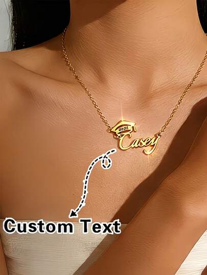 1 Dây chuyền mặt hình mũ tốt nghiệp bằng thép không gỉ, mạ vàng 18K, khắc tên theo yêu cầu, trang sức tốt nghiệp năm 2026, mặt dây chuyền tốt nghiệp, trang sức kỷ niệm, ngày Valentine, tiệc tùng, kỷ niệm ngày cưới, sinh nhật, dây chuyền thanh lịch, thời trang, dễ thương, lấp lánh, tinh tế, bộ trang sức đôi sang trọng, trang sức tối giản, phụ kiện thời trang, phối đồ, cá nhân hóa hiện đại, dây chuyền mới độc đáo mùa xuân/hè.