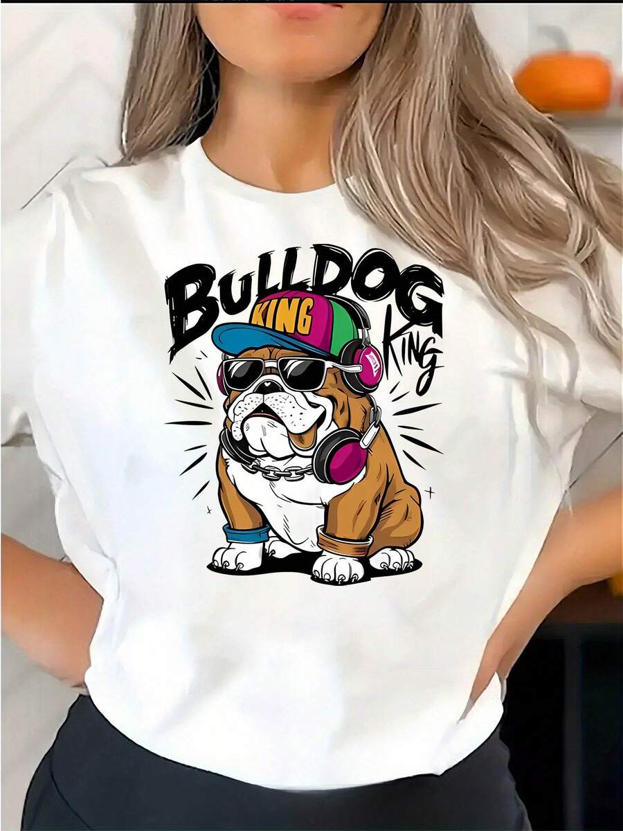 Women's Short-Sleeved T-Shirt With A Bold And Creative Puppy Print, Featuring A Round Neck And A Modern Style. This Casual And Simple Sports T-Shirt Is A Comfortable Summer Top For Women. It's A Graphic Summer T-Shirt For Women, A Casual Printed Short-Sleeved T-Shirt With A Round Neck, And A Local Spring/Summer Streetwear Style. - 白色 - 查看 1