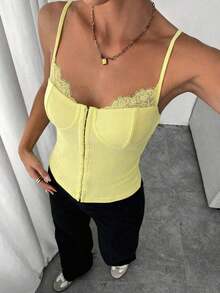 Camiseta de tirantes de uso diario versátil y casual con parches de encaje para mujer - Amarillo claro - Ver 5