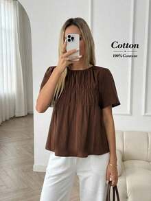 Camisa casual de mujer de unicolor, cuello redondo, manga corta y plisada - Marrón Chocolate - Ver 7