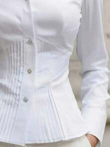 Nueva blusa elegante para mujer, camisa de manga larga con botones y diseño plisado en color blanco, de estilo sofisticado y de alta gama, con apariencia minimalista y profesional, adecuada para ocasiones casuales y citas en primavera - Blanco - Ver 2