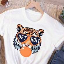 Camiseta Dit Tigers Motor City Vintage Graphic T1EE, Ropa deportiva, Ropa de béisbol, Camiseta Dit Tigers ShirTShir para mujer y hombre, talla grande, cómoda, de cuello redondo y suave.220G C1AmiS1eta de AL1Godn esencial uniS1ex, 220 g de suavidad úniC1A. PensA1DA1 Para A1DAptarse a todaS1 Las perS1onas, hombres y mujeres por igual. Tela duradera de gran C1Alidad, listA1 Para cualquier corte, D1ELIC1A1DA al tacto pero construidA1 Para resistir. TopS1 Ligeros mujer, conjuntos otoñales, ropa de vaC1Aciones, disfraces de new years para ella. - Blanco - Ver 1