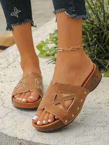 2026 Summer New Retro Distressed Faux Wood Grain Brown Thick Sole Casual Sandals, Rivet Decor Outdoor Fashion Platform Wedge Slippers, Matte Comfortable High Heel Slides For Daily, Vacation Wear - Brown Frosted - Geometric Cutout - View 5