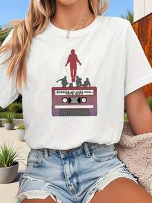 playeras de algodón mujer 1pscCamiseta de inspiraci ￳ n para mujer con estampado "Running Up That Hill", manga corta y cuello redondo - Blanco claro, atuendo casual de primavera/verano para fiesta de Navidad - Atuendo de fan - Dise ￱ el de fantasías ￭ lo festivo e icónico ￳ nico100%cotton ropa de mujer  Daily home top - Blanco - Ver 1