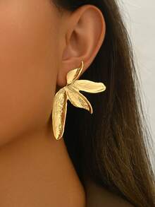 1 Pair Fashionable Petal-Shaped Earrings, Suitable For Daily Wear - Gold - View 2