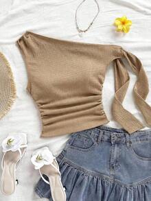 Top ajustado y fluido con tirantes asimétricos y hombros descubiertos en color amarillo claro, adecuado para fiestas, vacaciones, festivales de música, estilo bohemio, citas, tardes de té - Caqui - Ver 1