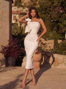 Vestido de cóctel, fiesta, boda y primavera con hombros descubiertos, unicolor, decoración de lazo, espalda con abertura y largo midi - Blanco - Ver 8