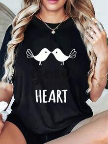 Camiseta Romántica para Mujer de Talla Grande "Eres Mi Corazón" - Negra, Suave y Transpirable, Manga Corta, Regalo Sencillo para Parejas con Patrón de Doble Pájaro y Corazón, Adecuada para el Día de San Valentín, Uso Diario y Formal, Camiseta Casual Lavable a Máquina. Camisetas Gráficas de Verano para Mujer, Camiseta Casual Estampada para Mujer, Manga Corta y Cuello Redondo, Moda Urbana Local de Primavera/Verano. - Negro - Ver 7