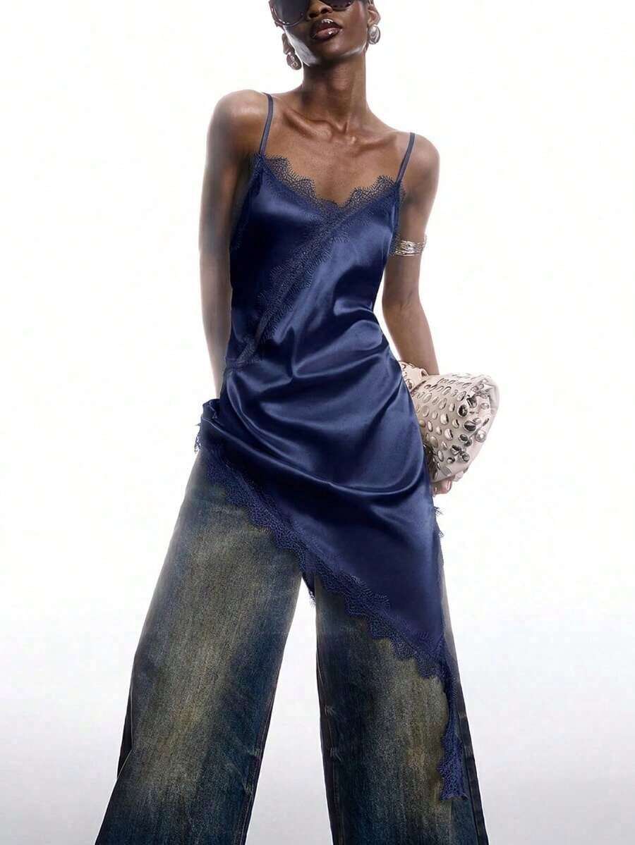2026 Nuevo vestido minimalista de primavera/verano para mujer, vestido corto de tirantes finos con bajo asimétrico de encaje de contraste de unicolor, azul marino - Azul marino - Ver 1