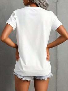 Women's Clothing Versatile Plus Size T-Shirt, Astronauts Floating Around The Planet With Stars Print, Fashionable Casual T-Shirt For Women, Suitable For All Seasons
White, The Fabric Is Comfortable And Breathable. Women's Shirts. - 白色 - 查看 3