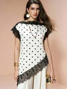 Blusa de mujer , de tela de piqué con lunares en blanco y negro, con empalme de encaje de unicolor y bajo asimétrico, elegante para citas y atuendos de verano - Blanco y Negro 2 - Ver 7