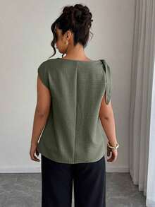 Camisa sin mangas de lino y algodón en beige con lazos en los hombros: informal para vacaciones, elegante para usar en la calle, adecuada para la oficina - Blusa talla grande para primavera y verano - Verde militar - Ver 2
