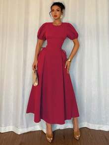 Vestido elegante y romántico para vacaciones de boda de verano 2025 en azul francés regular, con hombros sueltos, mangas abullonadas, cintura drapeada y lazo lateral ajustado - Burdeos - Ver 7