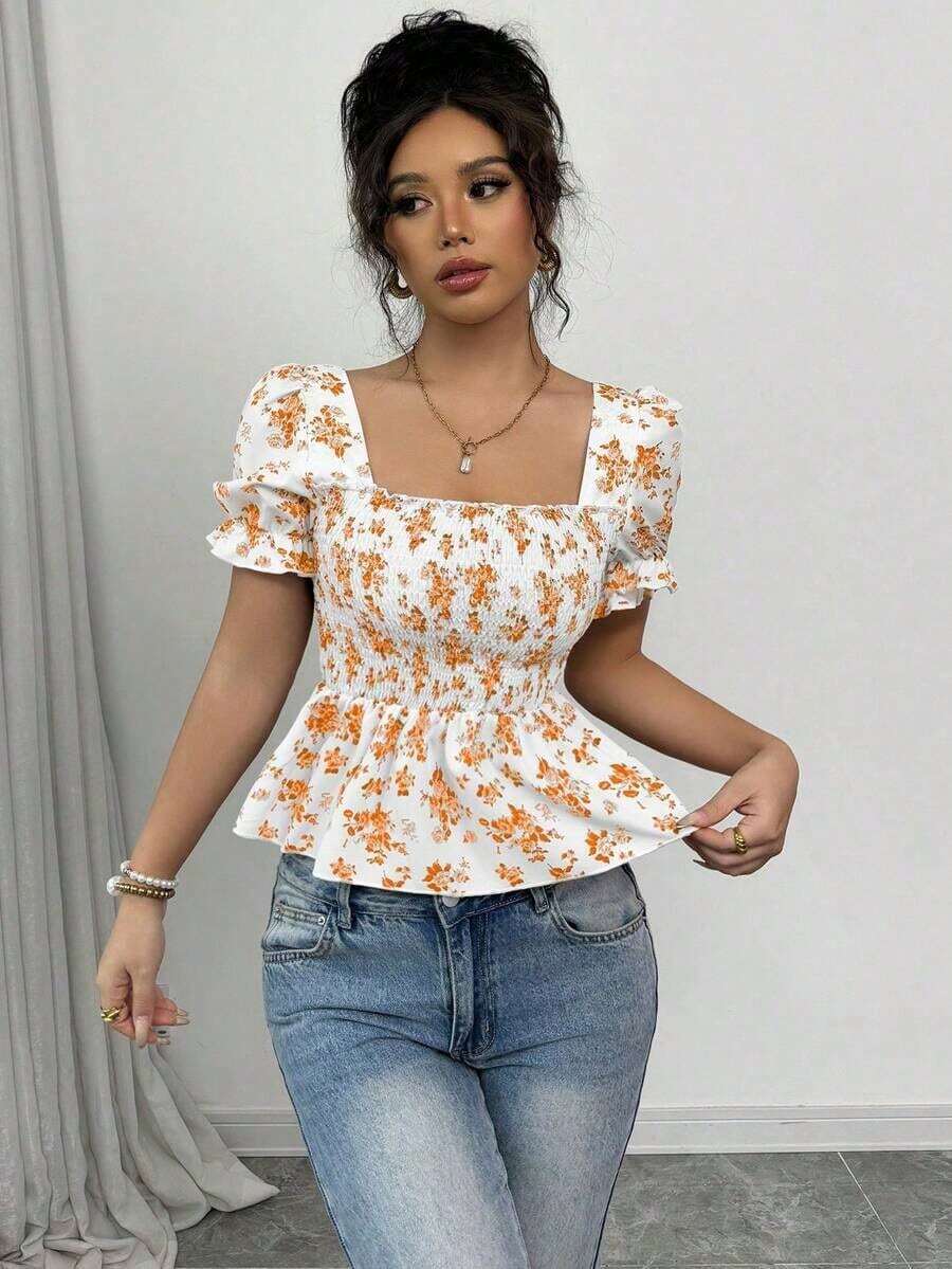 Blusa de mujer con estampado floral diminuto, mangas abullonadas y dobladillo con volantes - Amarillo - Ver 1