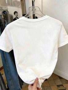 Limited Edition Women's Fashion Short Sleeve Crew Neck T-Shirt With Floral And Letter Print, Casual Summer Graphic Tees For Women. New Loose And Versatile Top. Lightweight Cotton. - 白色的 - 查看 4
