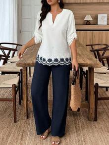 Conjunto informal de mujer con bloqueo de color y bordado en escote en V, otoño/invierno - Azul y blanco - Ver 5