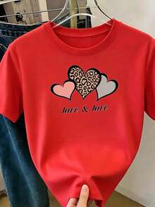 Women's Red T-Shirt With Leopard Heart Print And "Love & Love" Slogan, Short Sleeve Round Neck, Romantic Casual Top, Comfortable Clothing For Valentine's Day And Everyday Wear, Regular Fit For Outings And Casual Occasions - 紅色 - 查看 1