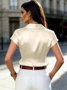 de mujer de satén morado de manga corta con cuello y decoración de botones, ajuste regular, blusa de verano - Albaricoque - Ver 3