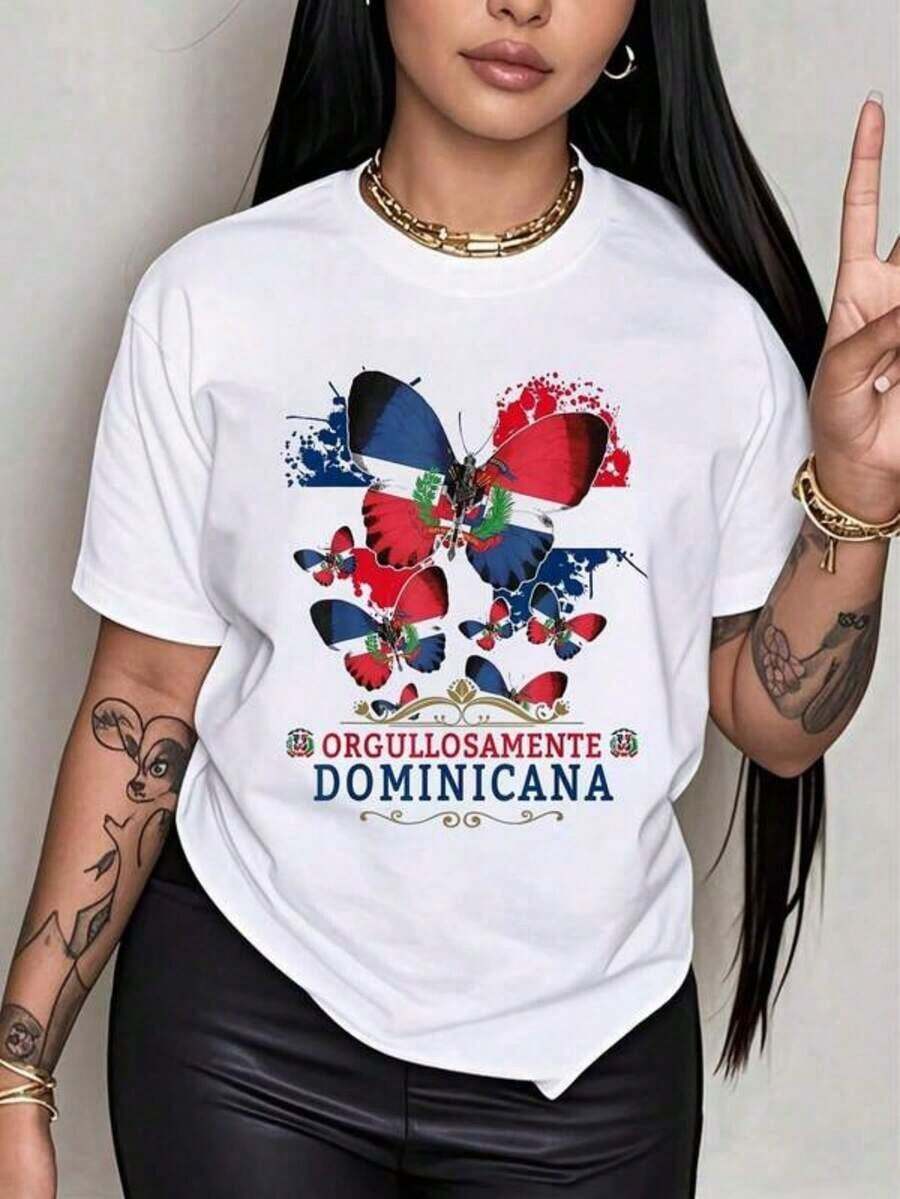 Camiseta de Mujer con Diseño de Mariposa y Bandera Dominicana para el Día de la Independencia Dominicana y Celebraciones Culturales - Blanco - Ver 1