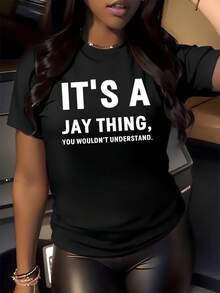 Mensaje que expresa orgullo personal y una actitud segura con tipografía audaz sobre fondo oscuro transmitiendo independencia y confianza ideal para mujeres modernas camiseta de mujer casual cómoda para uso diario - Negro - Ver 8