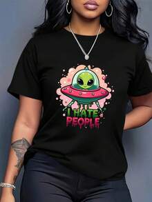 Plus Size Women's Clothing, Loose And Fun Alien Print "I Hate Humans" T-Shirt - Casual White Urban Style Top With Green Alien And Pink UFO Designs, Comfortable And Breathable Fabric Suitable For Everyday Wear And Parties, Casual Summer Round Neck Blouses For Women. Women's Summer Graphic Tees. Women's Casual Printed T-Shirt, Short Sleeve And Round Neck, Local Spring/Summer Urban Fashion. - 黑色 - 查看 8
