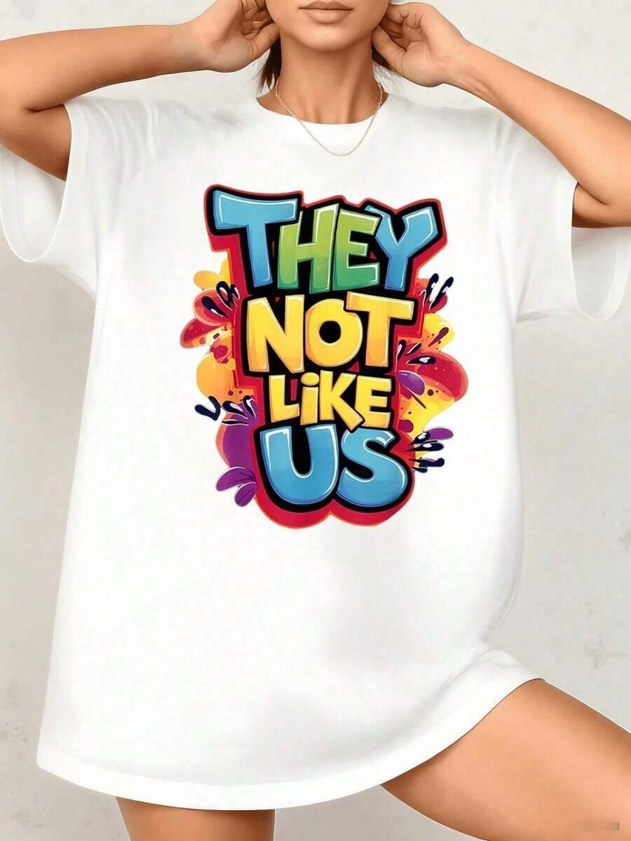 Colorful Text With A Motivational Phrase That Expresses Unique Identity And Vibrant Energy Surrounded By Abstract Shapes And Vivid Colors. Women's T-Shirt, 100% Cotton, 220g. Beautiful Blouses. - 白色的 - 查看 1
