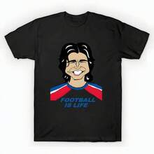 ¡El fútbol es vida! T-Shirt (1) unisex de la de algodón puro de alta densidad de 220 g. C-AmiS-eta uniS-ex 100 % aL-Godón de - Tejido de alta densidad. Apta para todo tipo de perS-onas, ya sean mujeres o hombres. Tejido duradero de alta C-Alidad apto para todas las estaciones, suave al tacto pero duradero. Tops transpirables. Conjuntos de otoño para mujer. Conjuntos de vaC-Aciones para mujer. Disfraz de Halloween para mujer. - Negro - Ver 6