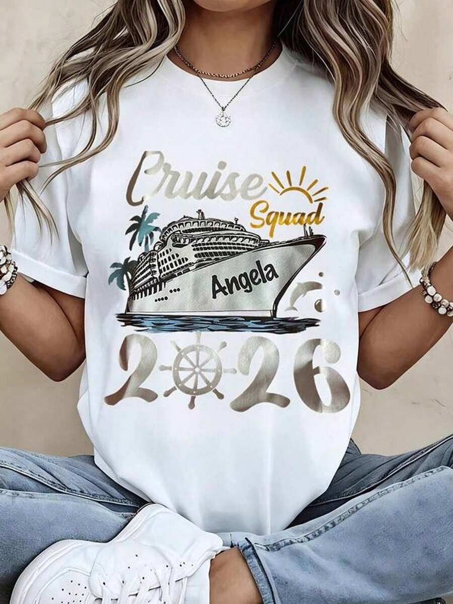 Camiseta de mujer de cuello redondo con gr£fico de barco de crucero, palmeras ol, con texto impreso "Angela 2026". Manga corta, casual, para verano, vacaciones y vies en crucero