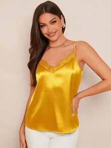 Top de satén azul con encaje elegante y contraste, versátil para usarlo solo en primavera/verano o en capas en otoño/invierno - Amarillo - Ver 3