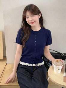 Cárdigan de punto gris de manga corta para mujer, de corte slim, con estilo universitario de verano, cuello redondo, parche de encaje y dobladillo con cordón - Azul marino - Ver 4