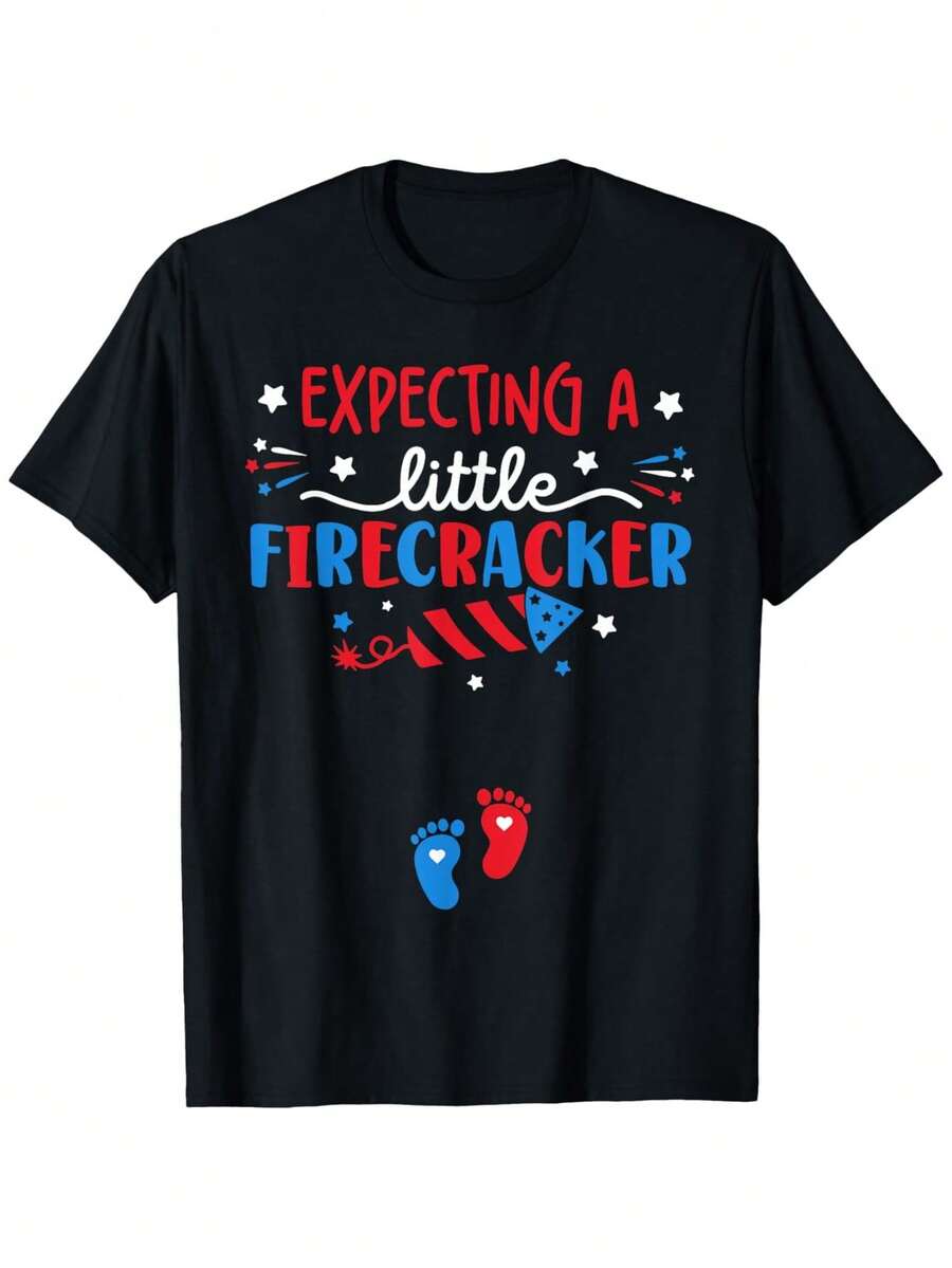 Talla Grande - Talla Grande - Talla Grande - Camiseta de Anuncio de Embarazo Drtidara Mujer de Talla Grande | Esperando un Pequeño Coqueto 4 de Julio Diseño con Fuegos Artificiales y Huellas, Manga Corta Suave de 180g con Cuello Redondo