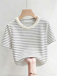 Camiseta de manga corta con cuello redondo ajustado, con cuentas y acanalada, elegante para mujeres - Blanco y Negro - Ver 3