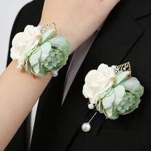 这款女士花卉手链采用绿色花朵搭配香槟色花朵点缀，优雅精致，是一款适合新娘、伴娘、婚礼、派对、日常佩戴的串珠花卉腕饰，也可作为情人节礼物。 - 綠色 - 查看 3