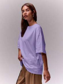 Camiseta de cuello redondo suave y oversize, parte de un armario cápsula casual, camiseta oversize para uso diario, aeropuerto, vuelta al colegio, elegante para primavera y verano, vacaciones - Morado - Ver 4