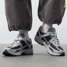 Giày Nike Zoom Vomero 5 nam, chất liệu mềm mại, thoải mái, có đệm, thoáng khí, lưới, đa năng, kiểu dáng retro, nhẹ, giày thể thao cổ thấp màu xám/đen. - Xám đen - Xem 9