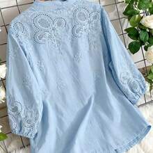 Blusa ligera y semitransparente con cuello en V y bordado sin estructura, para primavera/verano y vacaciones - Caqui - Ver 3