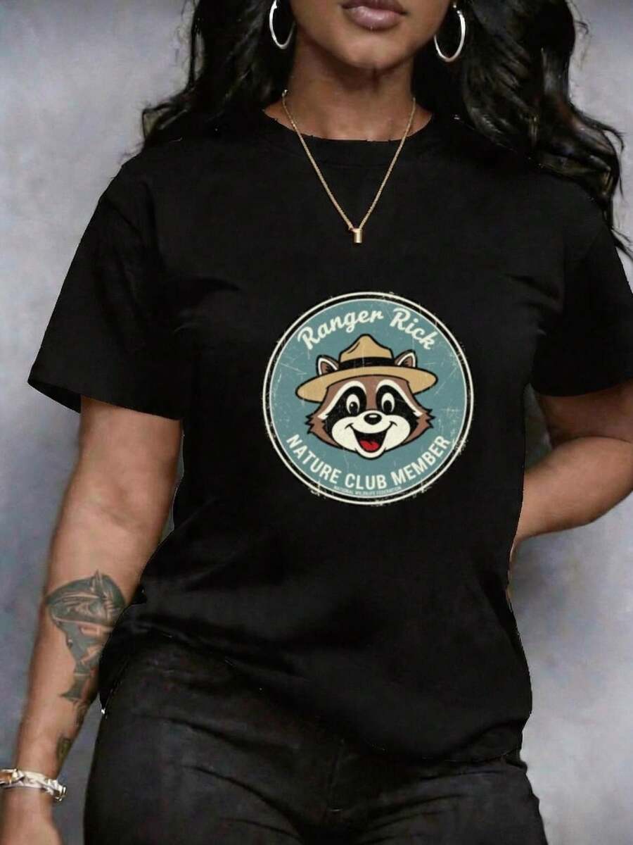 Women's T-Shirt With Floral Print And Raccoon Hat And Text Design, Short Sleeves And Round Neck, Available In Plus Sizes, Sporty Elastic Style, Comfortable And Breathable, Versatile, Sweat-Absorbing, Ideal For Training And Casual Wear, For Casual Wear At Home - 黑色 - 查看 1