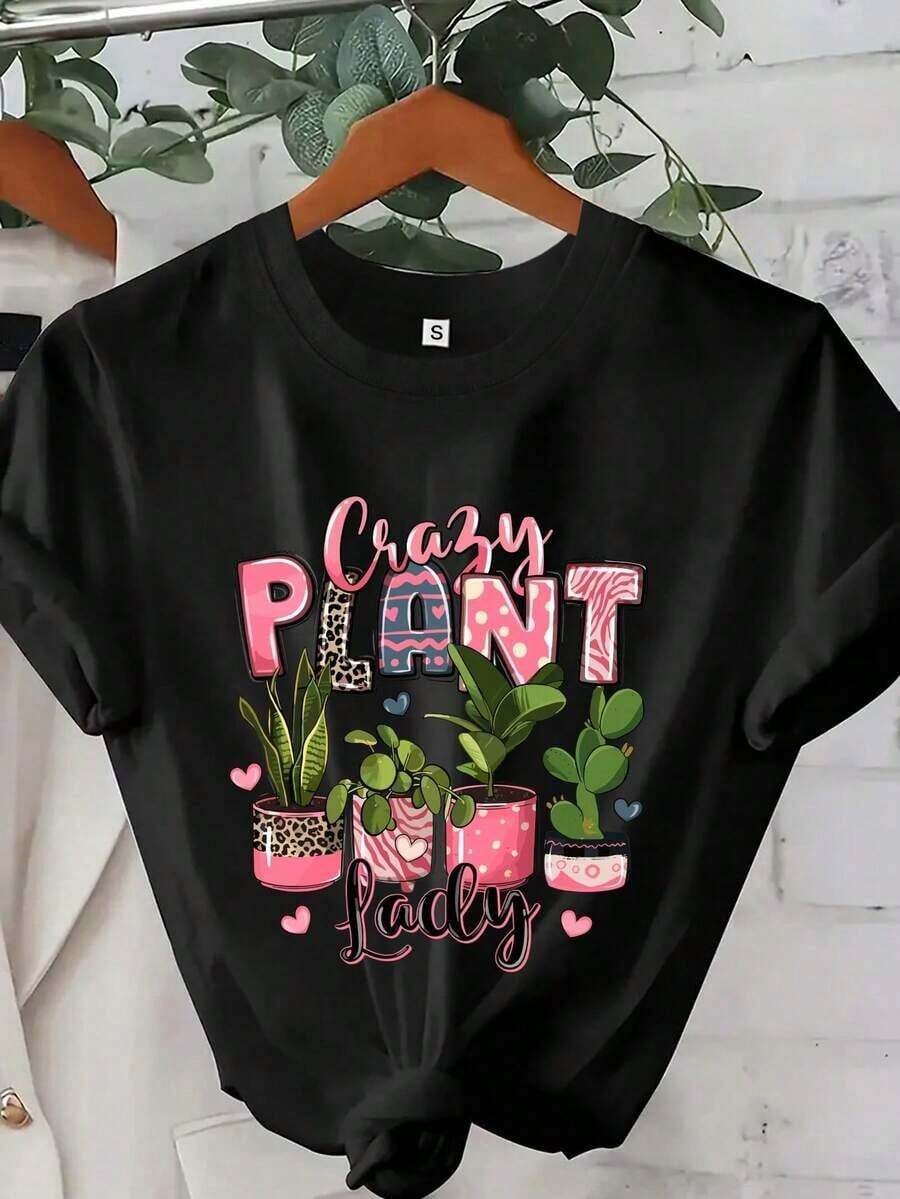 | 1 Playera para Mujer 100% Algodón Transpirable | Camiseta negra para mujer - Texto divertido "Crazy Plant Lady", con cactus, suculentas y macetas rosas - Un regalo para ella amante de la naturaleza, adecuada para uso diario informal - Ropa para amantes de las plantas para todas las estaciones, inspirada en la naturaleza, camiseta con estampado divertido, ajuste cómodo, moda de primavera, top de manga corta, material transpirable, camiseta estampada, para mujer - Ideal para el verano. Camiseta unisex de algodón de manga corta y cuello redondo estilo vintage urbano - Negro - Ver 1