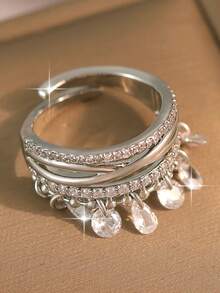 1 chiếc nhẫn đơn thời trang đính pha lê tua rua nhiều lớp giao nhau, đá Cubic Zirconia lấp lánh, thích hợp cho nữ, dùng hàng ngày, tốt nghiệp, lễ hội âm nhạc, kỷ niệm, quà tặng trang sức bằng đồng. - tua rua - Xem 9