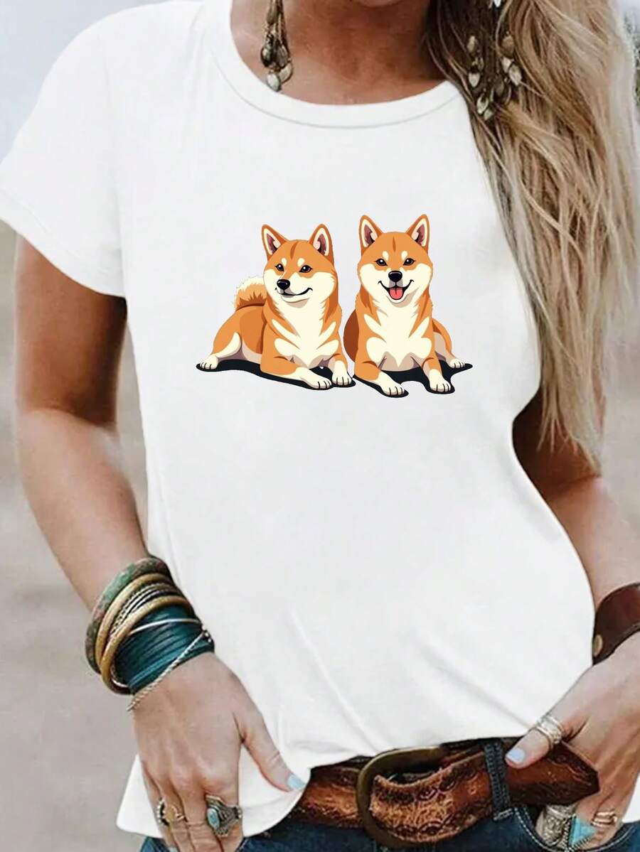 Camisetas clásicas con estampado de dos Shiba Inu, de manga corta y cuello redondo, tops casuales, éxito de para la ropa de mujer de primavera y verano. - Blanco - Ver 1