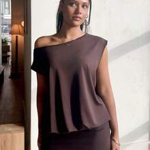 Cutout One Shoulder Short Sleeve Mini Dress, Loose Top & Tight Bottom, Suitable For Young Ladies - Café integral - Ver 4