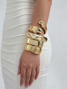1-4pcs Gold Thick Wide Open Cuff Bracelet Set, Minimalist Polished/Hammered Square Design, Geometric And Asymmetrical Closed Bangles, High-Quality Resin Material With UV Plating For Long-Lasting Color, Suitable For Daily, Party And Holiday Wear - Gold - View 2