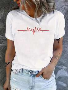 Camiseta de manga corta negra para mujer con estampado gráfico rojo de Kylie y latidos del corazón - Camiseta casual transpirable de cuello redondo para uso diario, trabajo y actividades al aire libre - Comodidad para todas las estaciones, tallas S-XXL, construcción duradera, camiseta gráfica para seguidoras, camisetas para damas, camisa de ajuste cómodo, top versátil, material suave, para amantes de la moda, 100% algodón. - Blanco - Ver 6