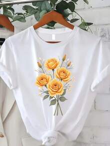 Classic Plus Size - Plus Size - Women's Plus Size T-Shirt With A Yellow Rose Print, Perfect For Casual Summer Wear. This Stylish Bohemian-Style Top Features A Modern Print Design, A Crew Neck, And Short Sleeves. Bestseller - 白色 - 查看 7