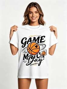 Tops para mujerUna Chaqueta deportiva y holgada para adolescentes, con estampados de baloncesto y Game Day, adornos de corazones y un diseño relajado de manga corta.Perfecto para reuniones con amigos, uso casual y ocasiones informales del día a día. - Blanco - Ver 10